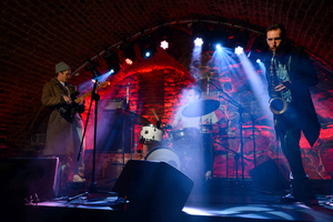 Koncert: The Flash! - Koncert zespołu The Flash, na scenie od lewej: Kuba Dworak, Max Olszewski, Sławek Pezda).