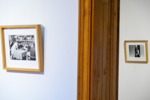 Wystawa fotografii Bogdana Dziworskiego: f/5.6 - Prezentacja fotografii na wystawie.