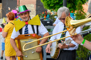 Starówka Jazz Festival - 30.06.2023 - Parada nowoorleańska na tarnowskim Rynku.