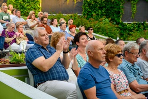 Starówka Jazz Festival - 7.07.2023 - Publiczność w Amfiteatrze Letnim