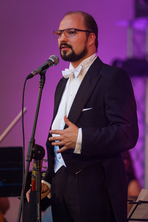 Koncert "Spanish Night" - Polish Art Philharmonic ft. Tomasz Radziszewski - Solista Tomasz Radziszewski.