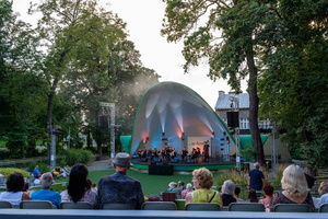 Koncert "Spanish Night" - Polish Art Philharmonic ft. Tomasz Radziszewski - Koncert. Orkiestra scenie.