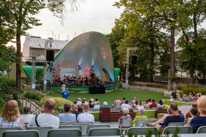 Koncert "Spanish Night" - Polish Art Philharmonic ft. Tomasz Radziszewski - Koncert. Orkiestra scenie.