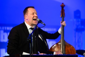 Był Sobie Blues - 18.08.2023 - Na scenie śpiewający kontrabasista zespołu Shakin' Dudi