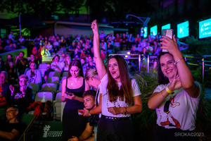 Szanty na Starówce - 26.08.2023 - Publiczność podczas koncertu "Szanty na Starówce".