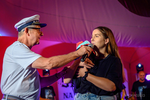 Szanty na Starówce - 26.08.2023 - Występ zespołu West Sailors na scenie tarnowskiego Amfiteatru.