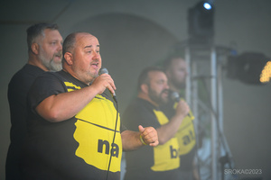 Szanty na Starówce - 26.08.2023 - Występ zespołu Banana Boat na scenie tarnowskiego Amfiteatru.