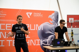 Festiwal Nauki i Techniki - Dzień I - wykłady i pokazy naukowe w Strefie Nauki i Techniki - Rynek