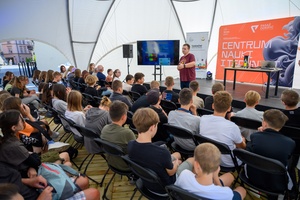 Festiwal Nauki i Techniki - Dzień I - wykłady i pokazy naukowe w Strefie Nauki i Techniki - Rynek