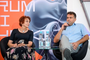 Festiwal Nauki i Techniki - Dzień I - debata naukowa w Strefie Nauki i Techniki - Rynek