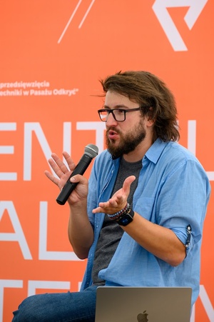 Festiwal Nauki i Techniki - Dzień II - wykłady i pokazy naukowe w Strefie Nauki i Techniki