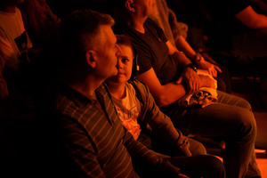 Koncert: Wojtek Pilichowski Band - Publiczność w trakcie koncertu zespołu Wojtka Pilichowskiego.