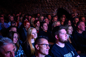 Koncert: Zaduszki - Publiczność podczas koncertu.