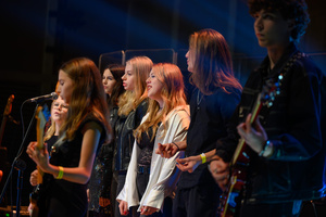 Koncert: 30-lecie S.M.Rock - Scena, występ uczniów S.M.Rock.