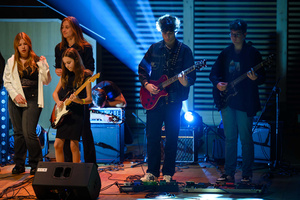 Koncert: 30-lecie S.M.Rock - Scena, występ uczniów S.M.Rock.