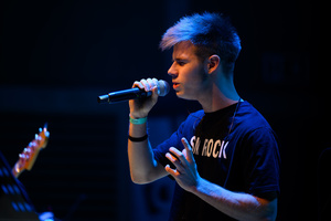 Koncert: 30-lecie S.M.Rock - Scena, występ uczniów S.M.Rock.