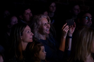 Koncert S.M.Rock - 14.03.2023 - Publiczność koncertu S.M.Rock - Pełna sala