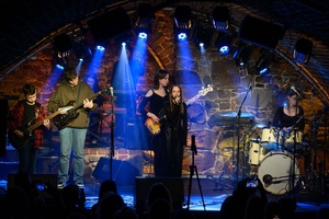 Koncert S.M.Rock - 14.03.2023 - Scena S.M.Rock w akcji - Uczniowie występują.