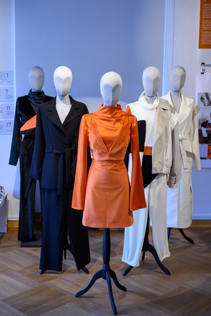 Wernisaż wystawy Przeskok - Prace dyplomowe studentów Wydziału Sztuki Akademii Tarnowskiej eksponowane w Galerii TCK