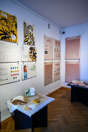 Wernisaż wystawy Przeskok - Prace dyplomowe studentów Wydziału Sztuki Akademii Tarnowskiej eksponowane w Galerii TCK