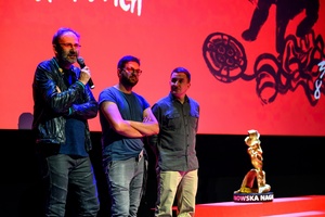 38. TNF - Dzień 4 (3.06.2024) - Na scenie Marzenia Kuba Armata i twórcy filmu "Biała odwaga" zapraszają widzów na film