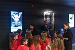 38. TNF - Dzień 9 (8.06.2024) - Jury Dziecięce 38. TNF w holu Marzenia przed Galą