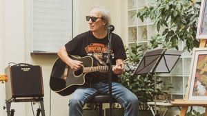 Wernisaż wystawy - Letnie Przesilenie - TCK, otwarcie ekspozycji prac plastycznych przy muzyce na żywo.