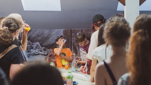 Wernisaż wystawy - Letnie Przesilenie - Pracownia Plastyczna TCK, otwarcie ekspozycji przy udziale autorów i publiczności.