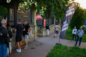 Był Sobie Blues - 9.08.2024 - Publiczność przybywająca na koncert