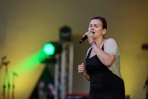 Koncert Tribute to Damian Niewiński - Występ Kai Karaplios (wokal) i Piotra Żaczka (bas) w towarzystwie Daniela Kapustki (perkusja) i Kacpra Stolarczyka (gitara)