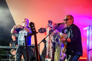 Koncert: Rock na Starówce - Na scenie w utworze finałowym wykonawcy koncertu Rock na Starówce