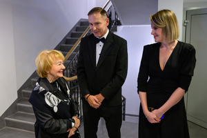 100 lat kina M. - Spotkanie ze Stanisławem Janickim oraz projekcja filmu niemego „Codzienne marzenia” - Dyrektor TCK - Tomasz Kapturkiewicz oraz Dyrektorka kina Marzenie Dominika Dąbek