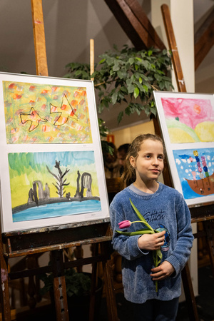 Wystawa semestralna Studio Art - Kropka, kreska, plama - Uczestnicy wernisażu