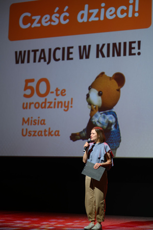 Rozmarzone poranki: Nowe przygody Misia Uszatka - Agnieszka Hołda-Myśliwiec przemawiająca podczas Rozmarzonych poranków w kinie Marzenie