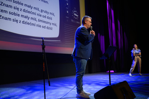 Rozmarzone poranki: Nowe przygody Misia Uszatka - Sławomir Ramian śpiewający utwór "Miś Uszatek"