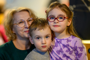 Rozmarzone poranki: Nowe przygody Misia Uszatka - Uczestnicy Rozmarzonych poranków w holu kina Marzenie