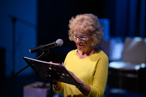 Dżem poetycki - Uczestniczka dżemu