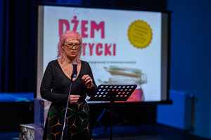 Dżem poetycki - Dorota Omylska - kierowniczka DKW