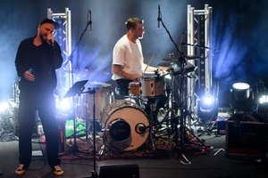 Koncert: Fisz Emade Tworzywo - Na scenie Bracia Waglewscy