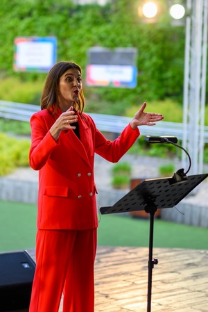 Koncert Chóralne Majówki: Chór SOLski - Na scenie Weronika Gajewska dyrygująca Chórem SOLski