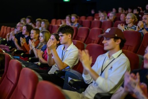 39. TNF - Dzień 2 (31.05.2025) - Publiczność podczas spotkania z twórcami po projekcji "Sezonów"