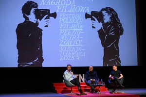 39. TNF: Dzień 5 (3.06.2025) - Na scenie Marzenia od lewej: Artur Zaborski, reżyser filmu "Wróbel" Tomasz Gąssowski, aktor Jacek Borusiński