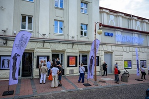 39. TNF: Dzień 8 (6.06.2025) - Festiwalowicze przed Marzeniem przed projekcją "Przypadku"