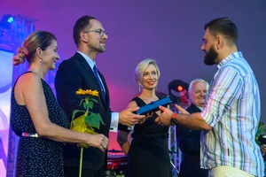 ZDEARZENIA 2025: Gala Kultury i Stypendiów | Koncert Zosi Karbowiak