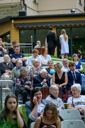 ZDEARZENIA 2025: Gala Kultury i Stypendiów | Koncert Zosi Karbowiak