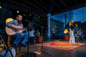 ZDEARZENIA 2025: Dikanda, Ania Karwan