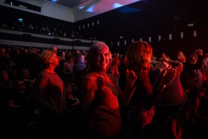 Koncert: John Porter - Helicopters'45 - Publiczność poderwana z foteli do wspólnej zabawy