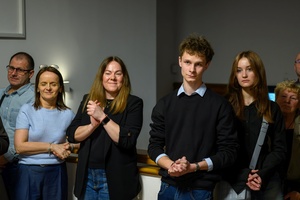 Wystawa: w cyklu Wernisaże Dzień po Dniu - Autorzy wystawy w trakcie przemowy.