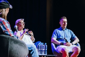 40. TNF: Dzień 4 (25.05.26) - Na scenie Marzenia spotkanie z twórcami filmu "Miłe kobiety", które poprowadził Ryszard Jaźwiński