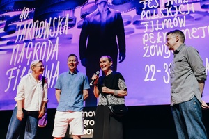 40. TNF: Dzień 4 (25.05.26) - Na scenie twórcy filmu "Miłe kobiety" zapraszający widzów na projekcje